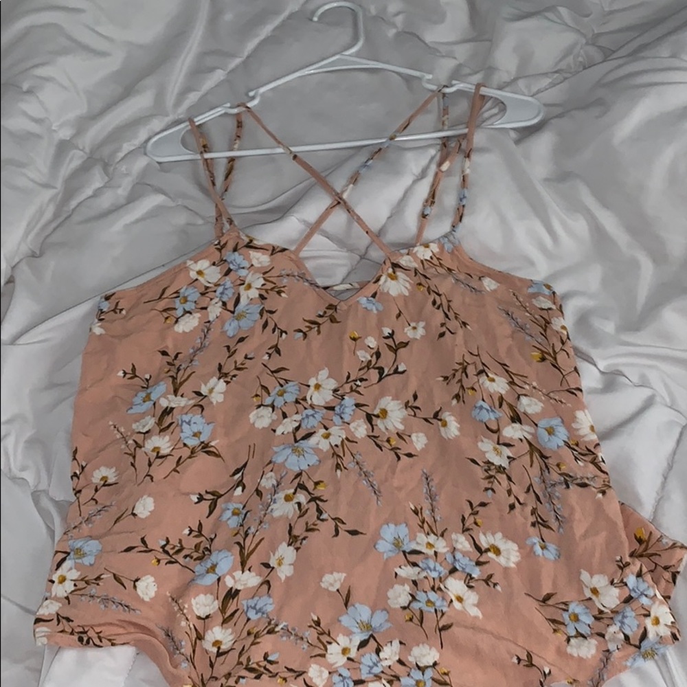 Summer floral American Eagle Top!